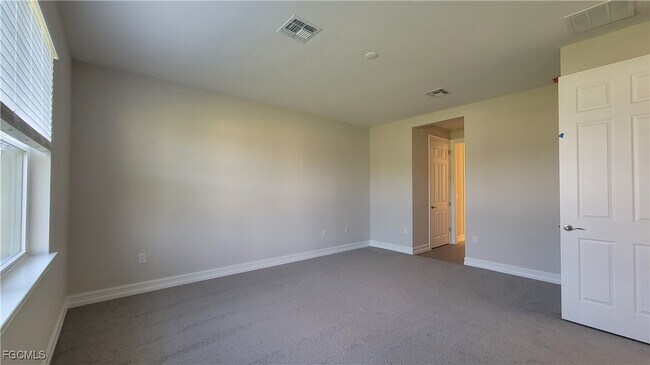 Building Photo - 3930 SW 16th Pl
