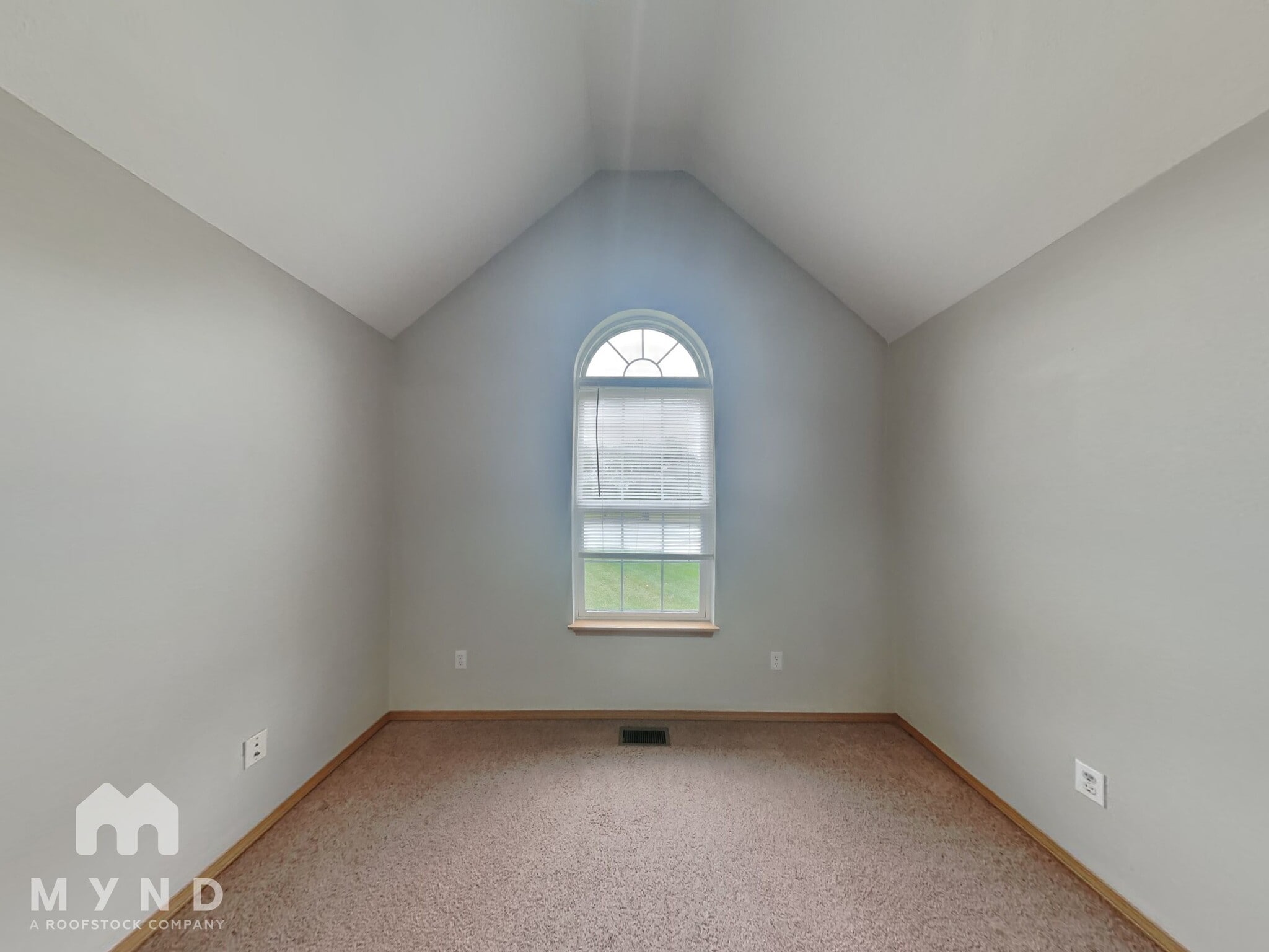 Building Photo - 1112 S Saratoga Ave