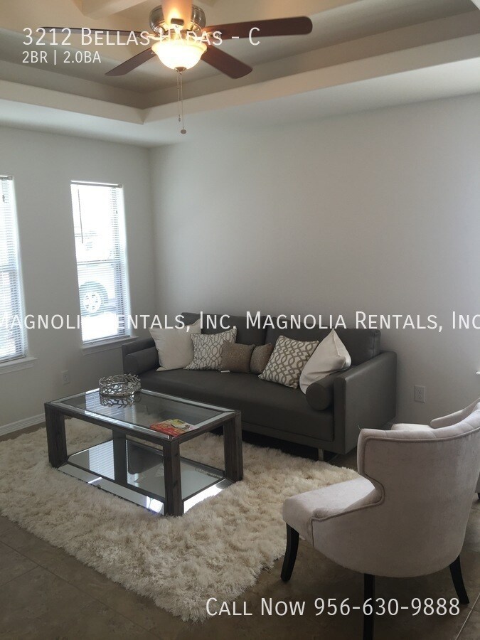 Building Photo - 3212 Bellas Hadas St