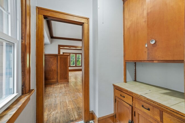 Building Photo - Maryland Upper near UWM