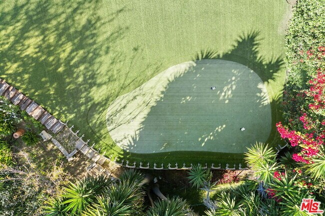 Building Photo - 11215 Sunset Blvd