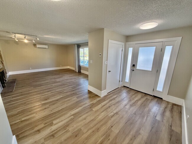 Building Photo - 3490 S Pk Mdws Cir