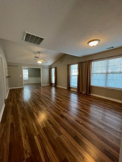 Building Photo - 120 Kendallwood Ct