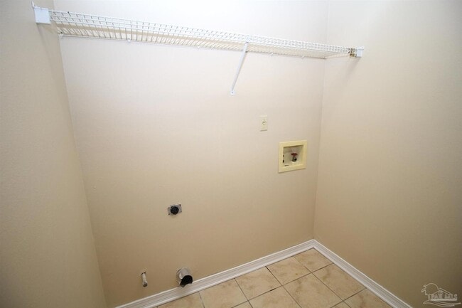 Building Photo - 130 Wildflower Ln