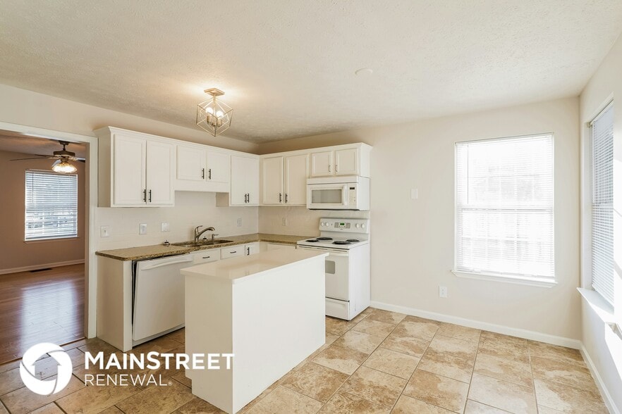 Building Photo - 1030 Heydel Cir