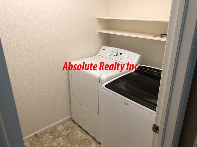 Building Photo - Wolf Ranch 2 Story Town Home 3 bedrooms 3 ...