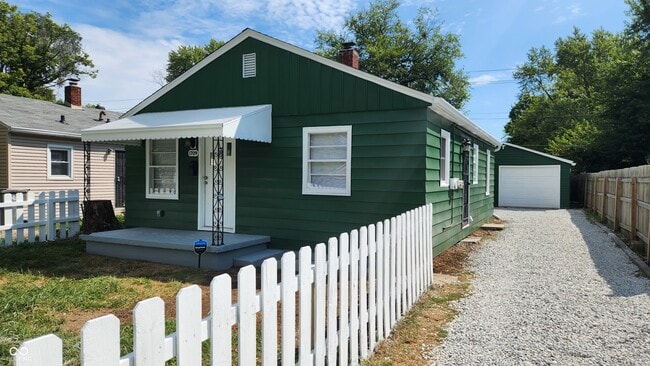 Building Photo - 1709 Kildare Ave