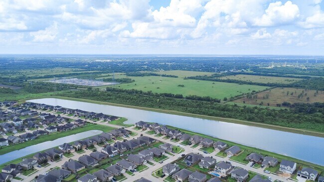 Building Photo - 388 Kendall Crest Dr