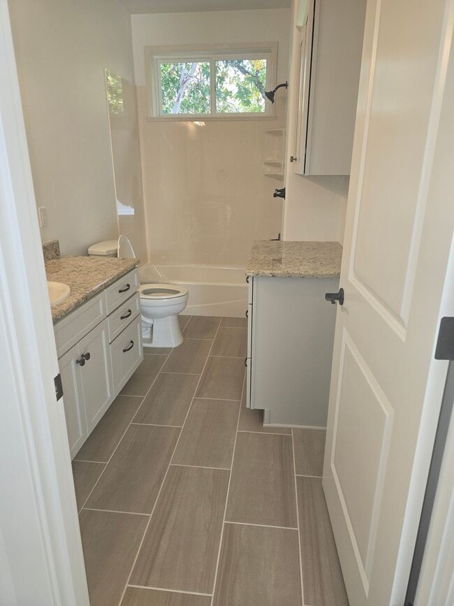 Building Photo - 3 bedroom 2.5 bathroom Custom Built Home