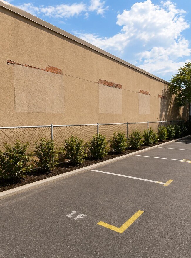 Building Photo - 305 Cator Ave