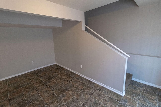 Building Photo - 1011 W Ash St