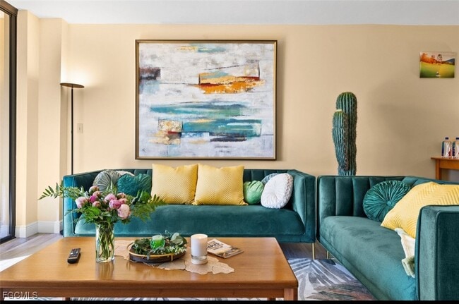 Building Photo - 413 Augusta Blvd