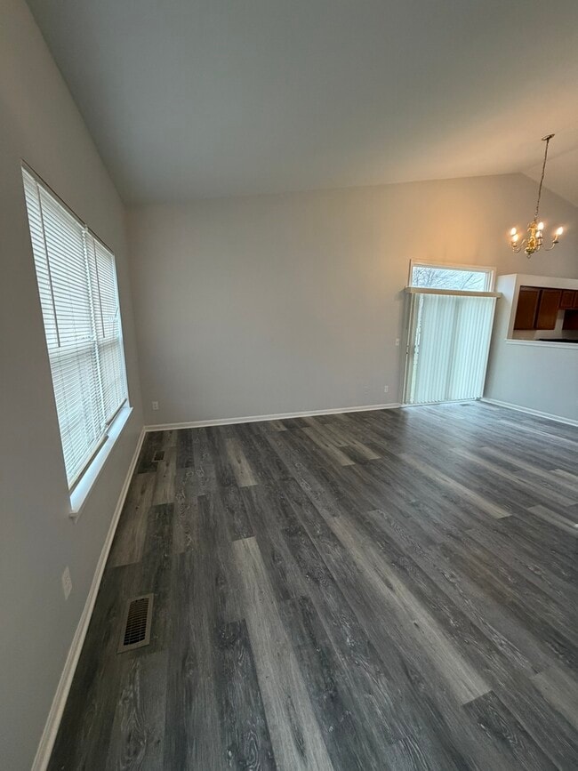 Building Photo - 14121 Faulkner Ct