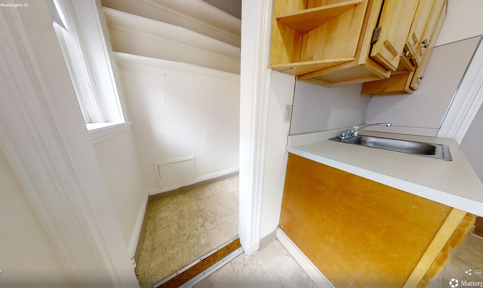 Building Photo - 120 Washington St