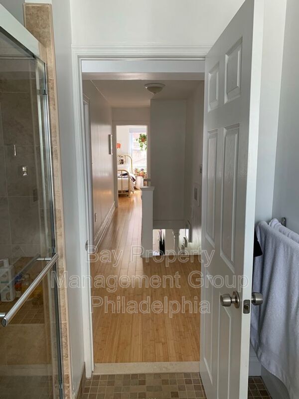 Building Photo - 2018 N Hancock St