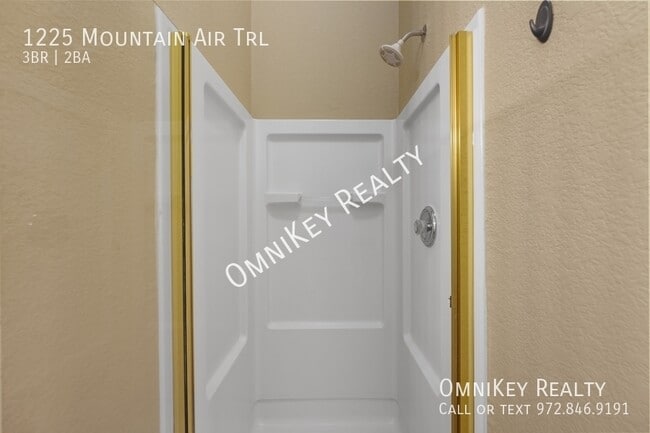 Building Photo - 1225 Mountain Air Trail
