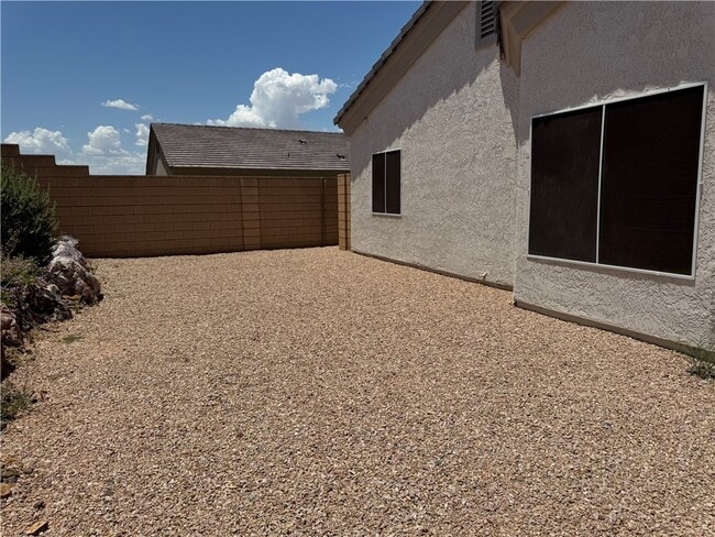 Building Photo - 2744 Buffalo Trl