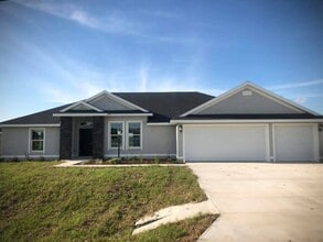 Building Photo - 5033 SW 97th Ln