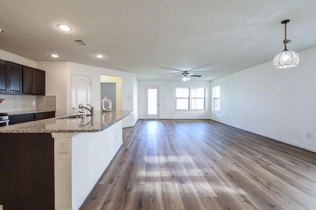 Building Photo - 4218 Kendall Rock Ln