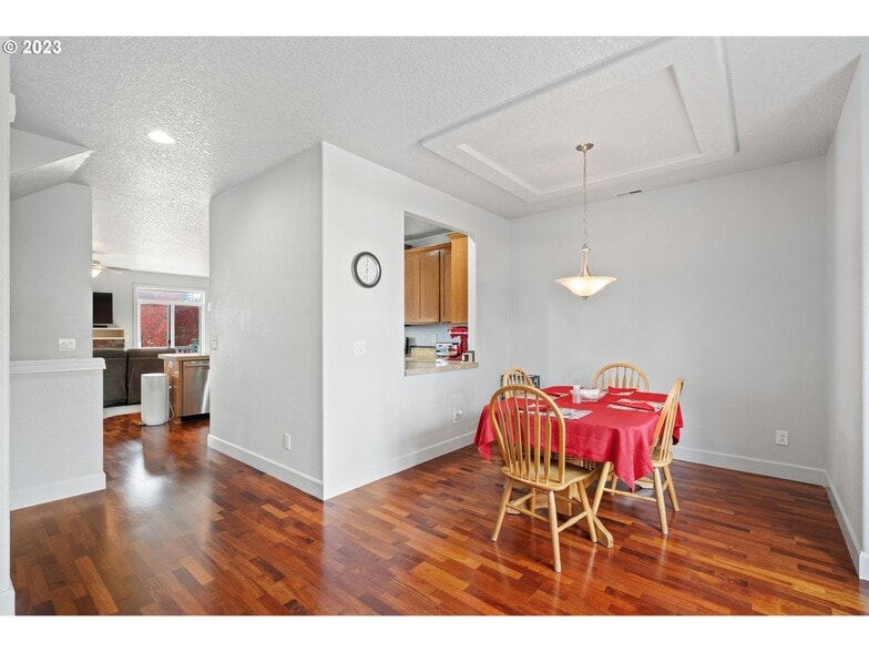 Building Photo - 3509 NE 80th St