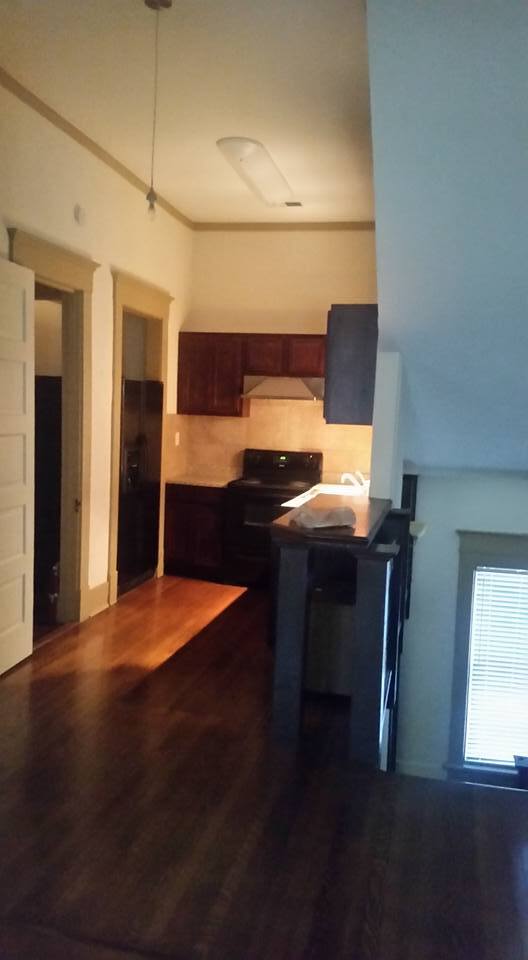 Building Photo - 37 S McLean Blvd