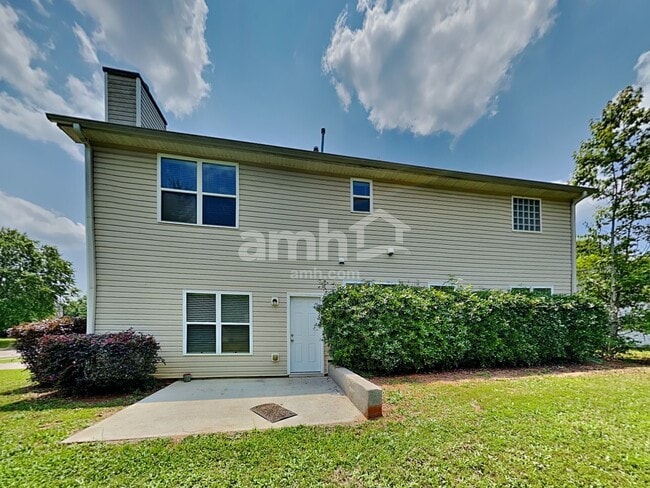Building Photo - 551 Rosalind Terrace