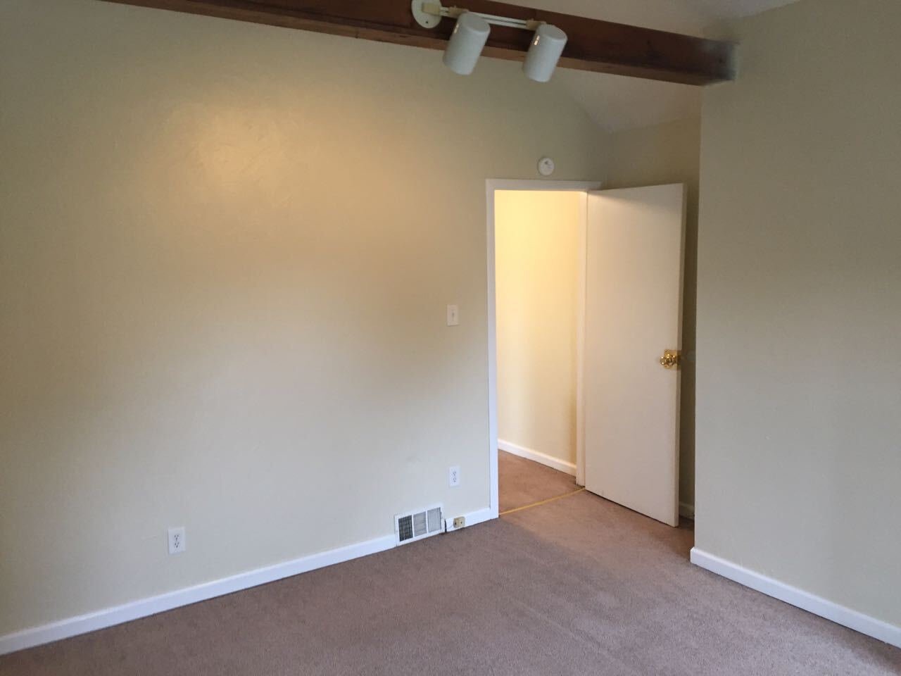 Building Photo - 1007 Neel St