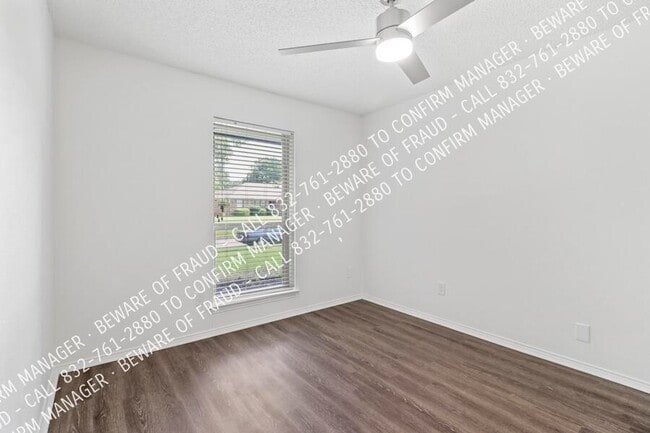 Building Photo - 4536 Jenning Dr