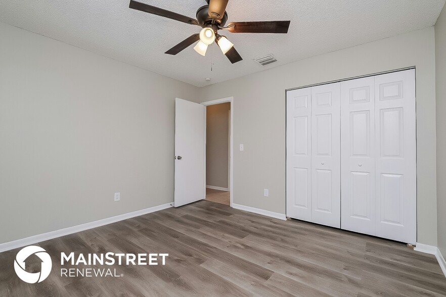 Building Photo - 13903 Briardale Ln