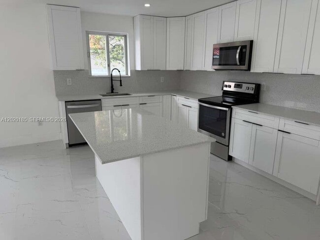 Building Photo - 3536 NW 14th Terrace