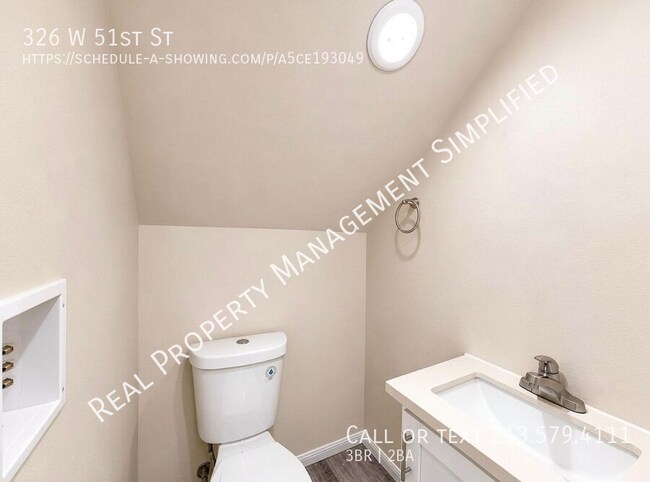 Building Photo - 326 W 51st St