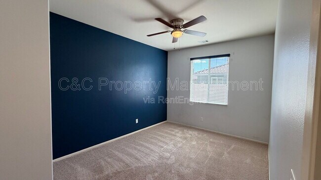 Building Photo - 2158 Albatross Way
