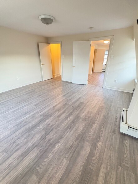 Building Photo - 525 Monastery Ave