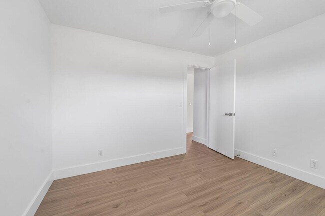 Building Photo - 4317 Birdwood St