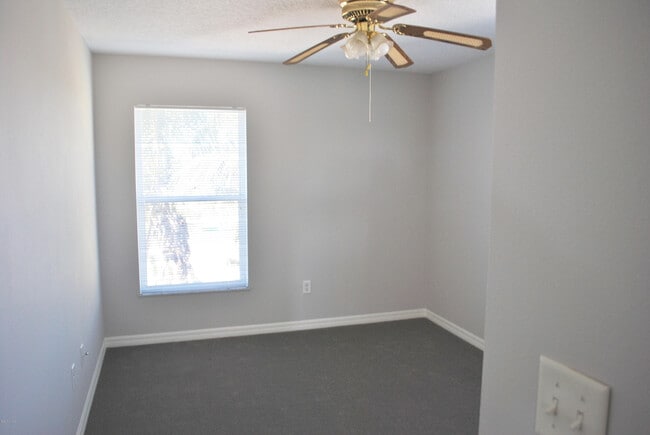 Building Photo - 120 Ibis Dr