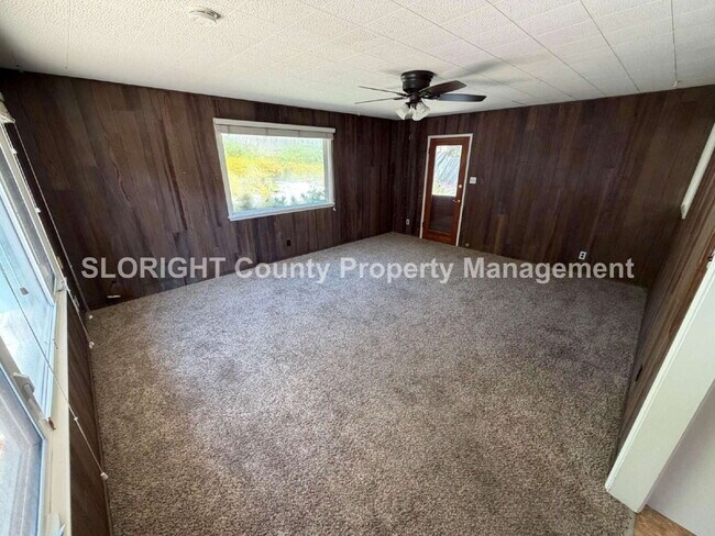 Building Photo - AVAILABLE JUNE - 4 Bed/ 2 Bath SLO Home