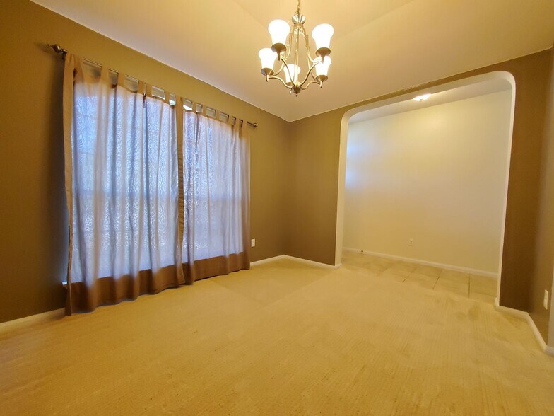 Building Photo - 6304 Taree Loop