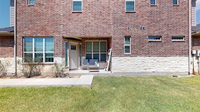 Building Photo - 2139 Big River St