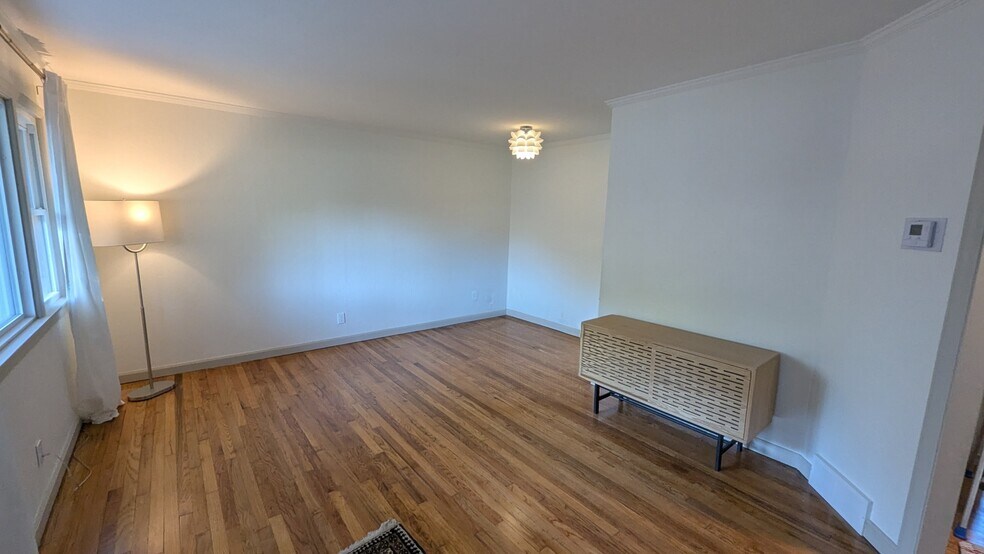 Building Photo - 5109 Parish Dr