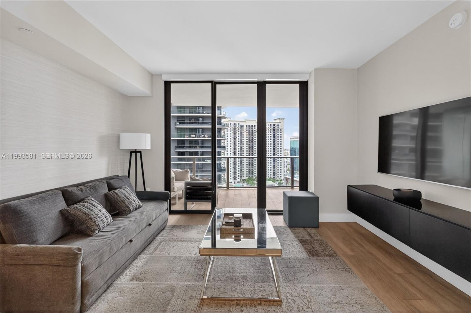 Building Photo - 1010 Brickell Ave