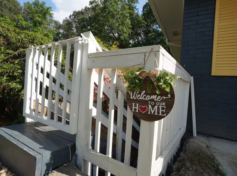 Building Photo - 2364 Lilla Cir SW