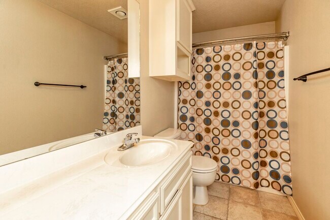 Building Photo - 434 Harbor Oaks Dr