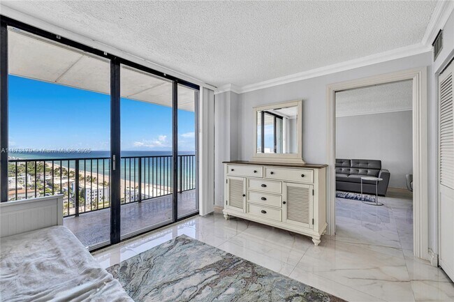 Building Photo - 2201 S Ocean Dr