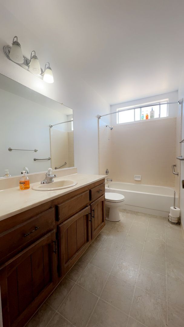 Building Photo - 3430 Suzanne Ct