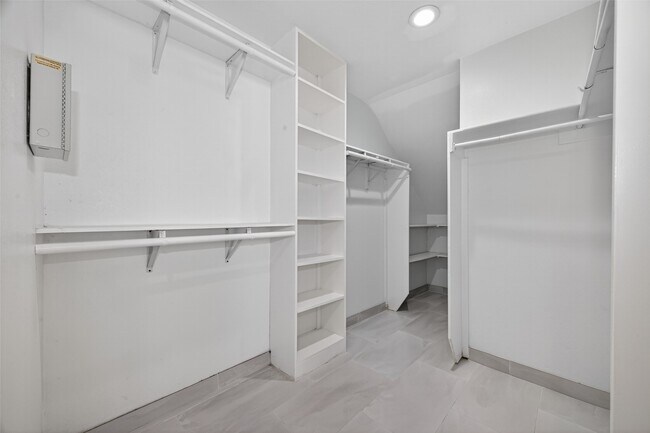 Building Photo - 17106 Pecan Acres Dr