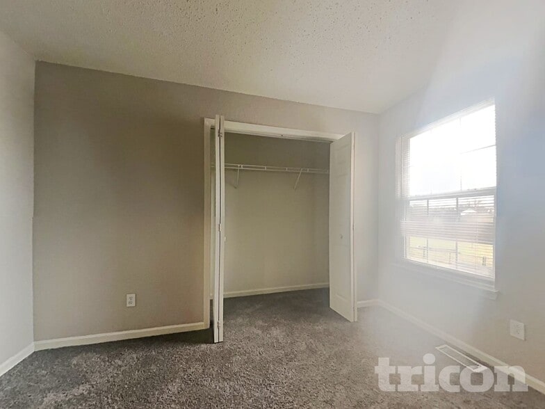 Building Photo - 8309 Brambleberry Dr
