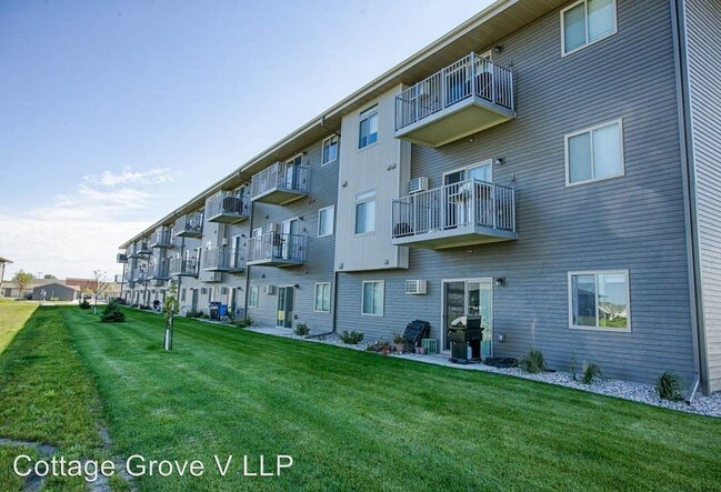 Building Photo - 4236 Tamarack Drive