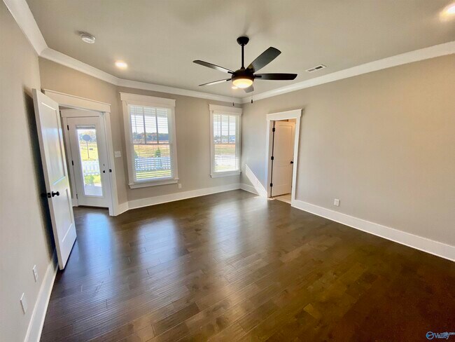 Building Photo - 343 Hay Rake Dr