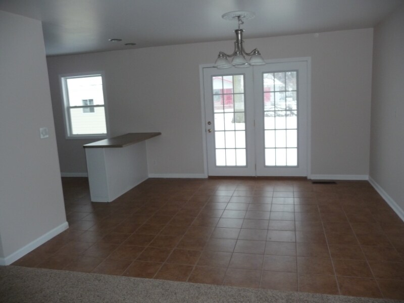Building Photo - 1009 Archway Dr