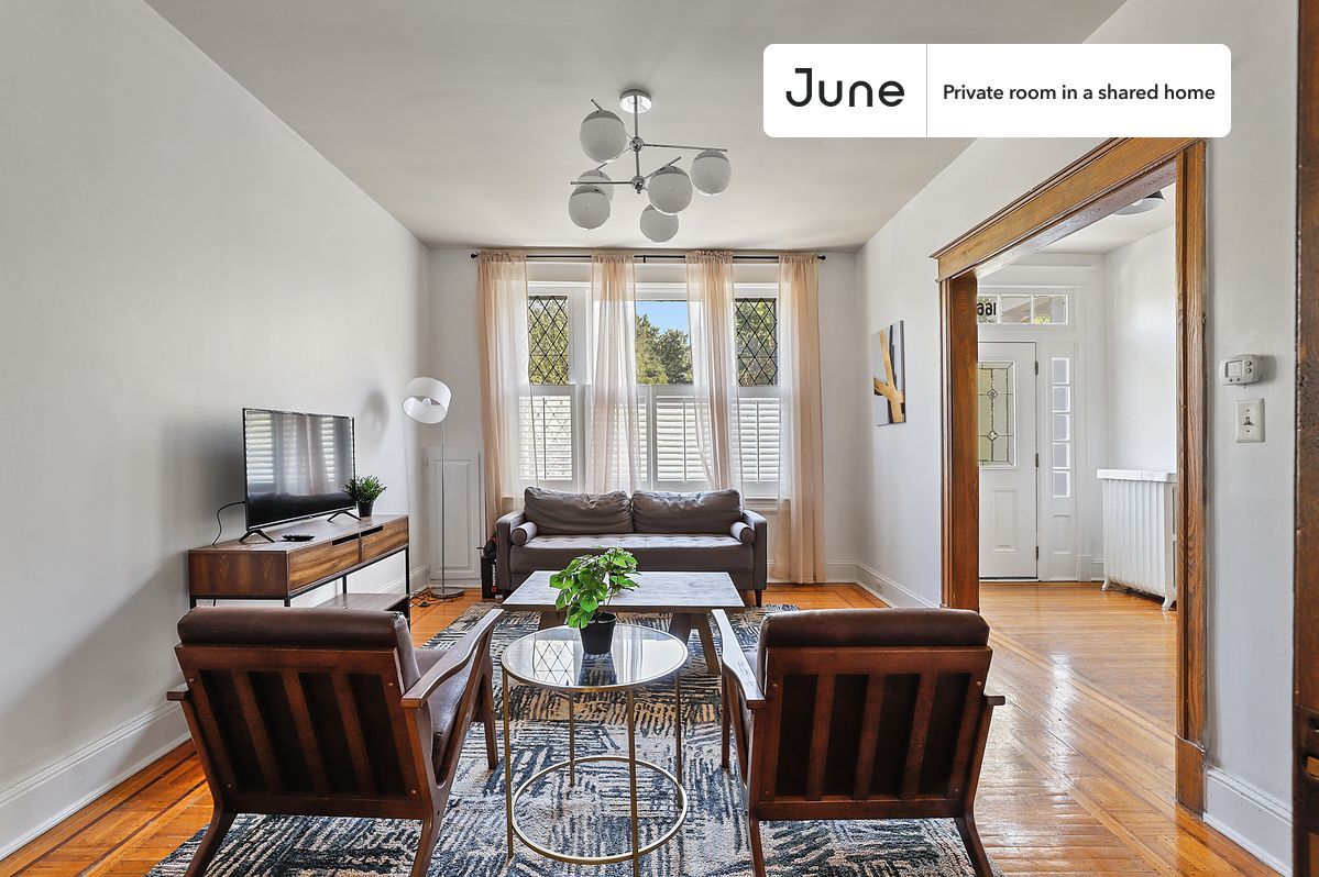 Building Photo - Room in Shared 4 bed/2 bath home